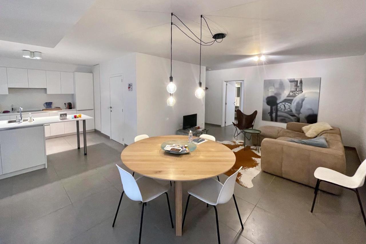 Apartment With Free Covered Parking - City Center Ghent Luaran gambar